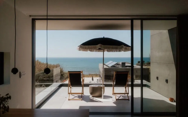 oceanHUTS Adults Only