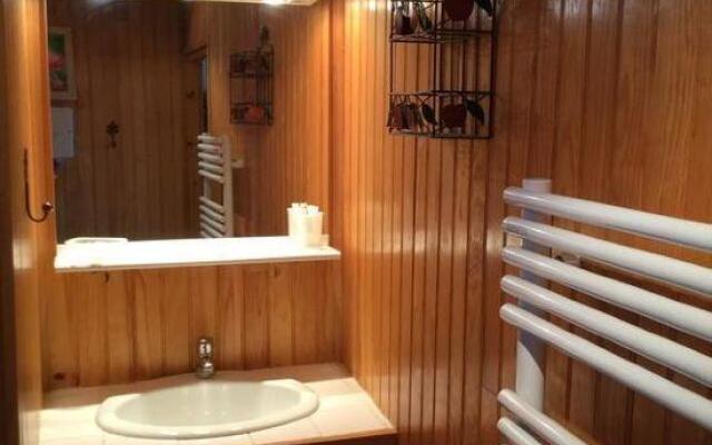 Chalet Rouge Sorbier