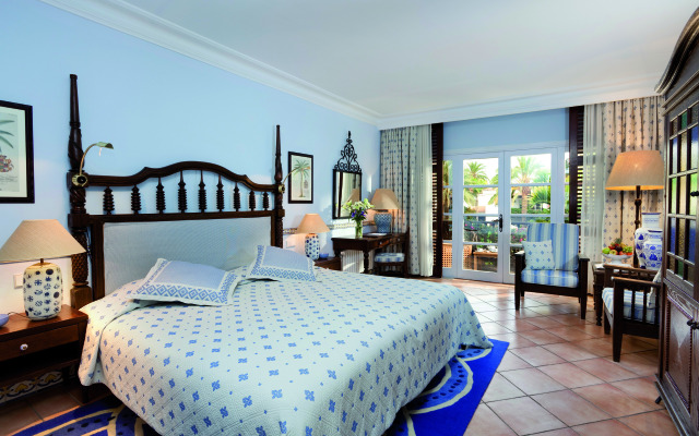 Seaside Grand Hotel Residencia