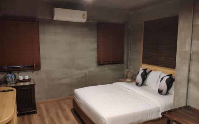 Pinghostel - Adults Only