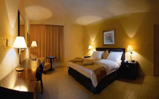 Hams Suites 2