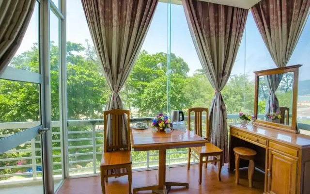 Y Linh Hotel