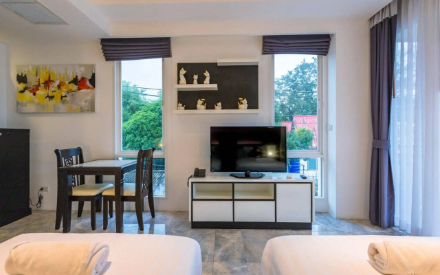 Phuket Seaview Resotel