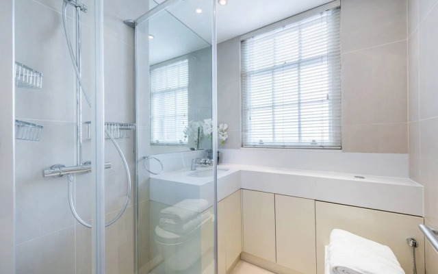 Luxurious 3-bed Apartment in London