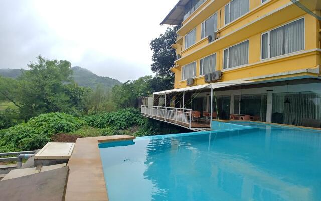 Lake View Resort