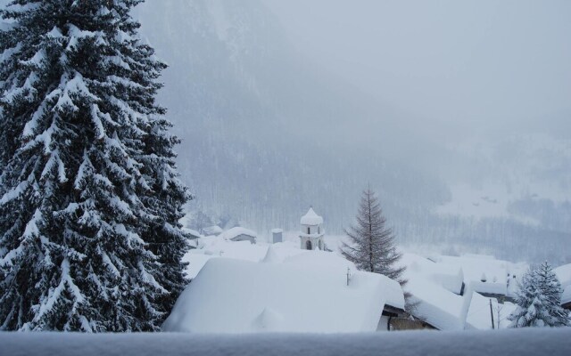 Residence Larice Bianco