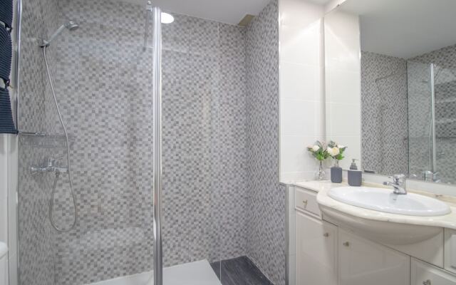 Sunny Terrace Apartment, Old Town Views