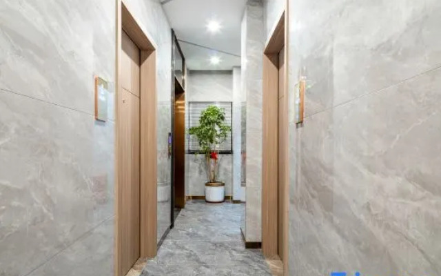 Zhirong Home Apartment  (Fuhua Road Dalang Plaza)