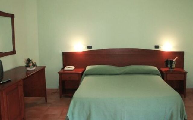 Hotel Al 2000