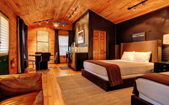 The Hideout - 5 Br Home