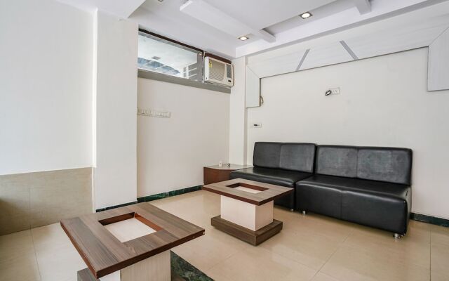 Fabhotel Kingdom Sai