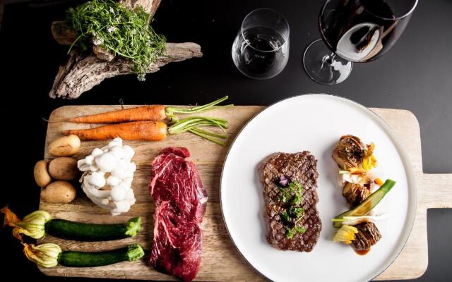 Hotel Le Lion d'Or et restaurant la Table du Lion