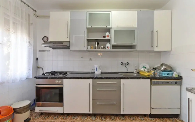 Apartment 74