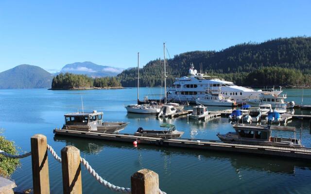 Backeddy Resort and Marina