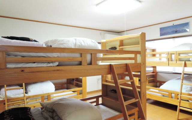 Beppu Yukemuri-no-oka Youth Hostel