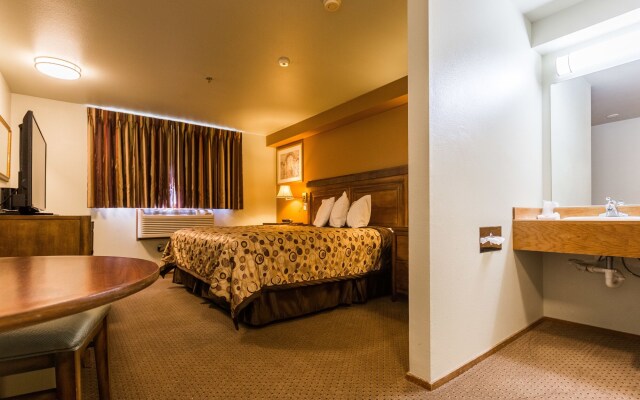 Bay City Inn
