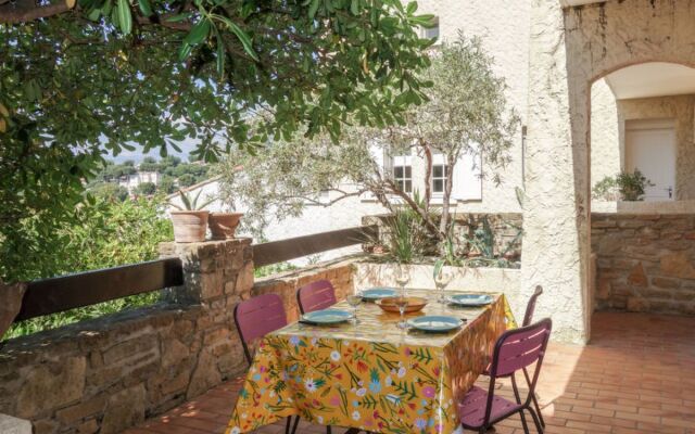 Hameau la Madrague 16536