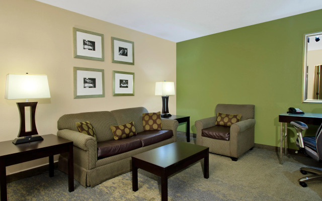 Holiday Inn Metairie New Orleans by IHG