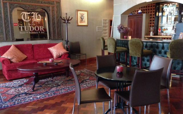 Tudor Hotel