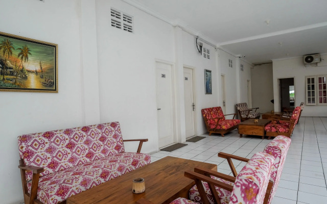 RedDoorz Plus near UMS Solo