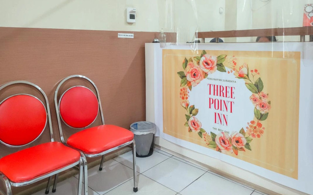 RedDoorz near BG Junction Surabaya