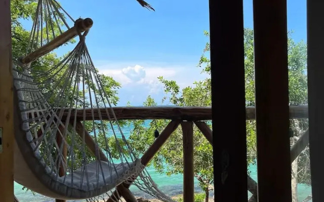 Thani Ecobeach Barú