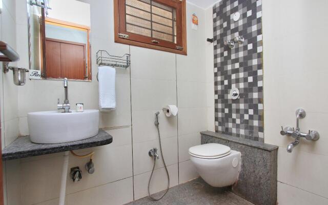 Capital O 11590 Red Carpet Residence