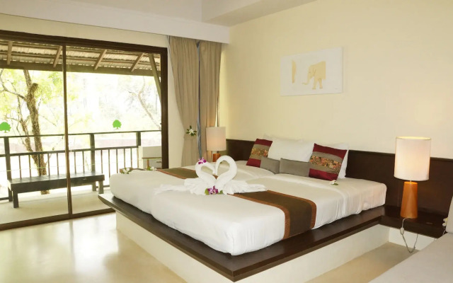 Palm Galleria Resort