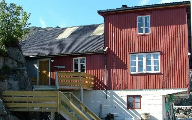 6 Person Holiday Home in Ballstad-by Traum