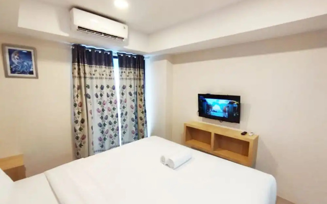 Good Choice And Homey Studio At De Prima Apartment