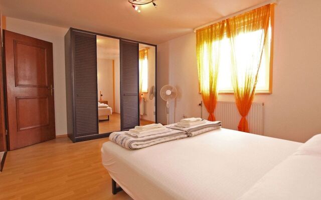 Apartment Denis 19
