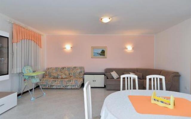 Apartment Gracijela 827