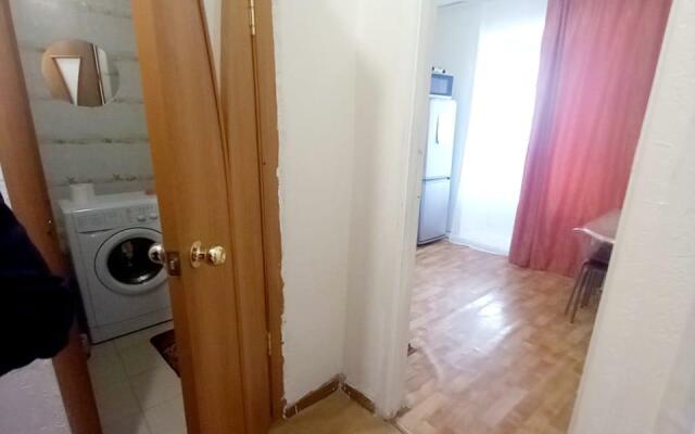 Apartments on Amursky Boulevard 19A