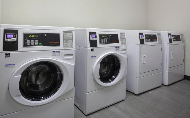 Fairfield Inn  Suites Dallas Downtown