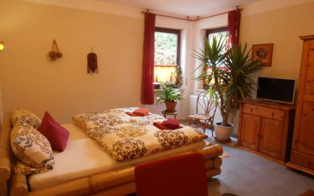 Salmagundi Comfortable Holiday Residence