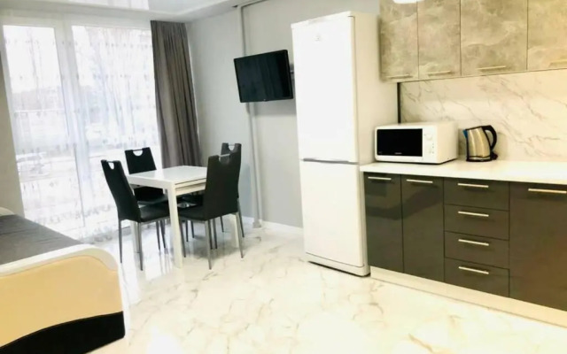 Новобудова Авалон, Стрийська