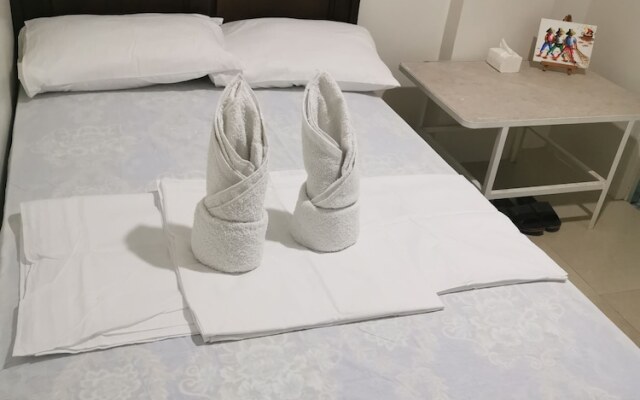 Flip Flops Hostel