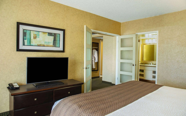 Days Inn & Conference Centre by Wyndham Cranbrook