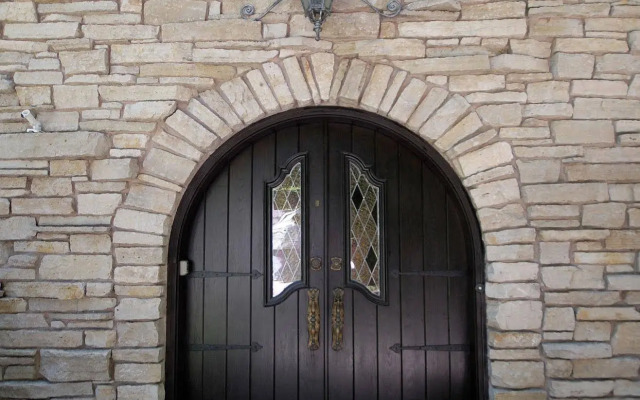 The Roost Bed and Breakfast