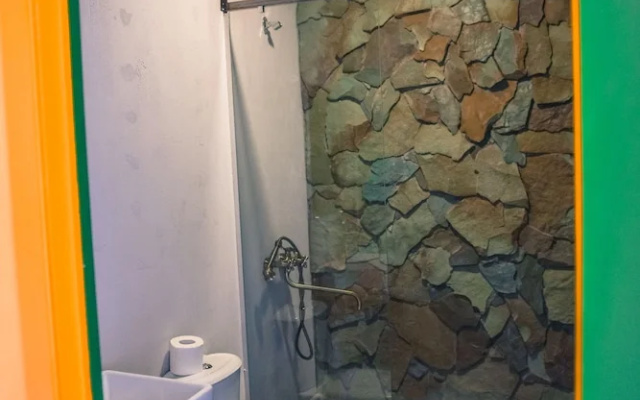 Arevi Hotel
