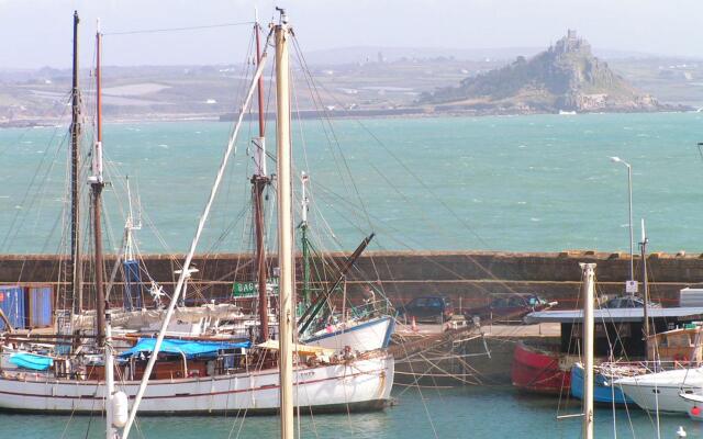 Penthouse 3 - Spacious Harbourside Apartment