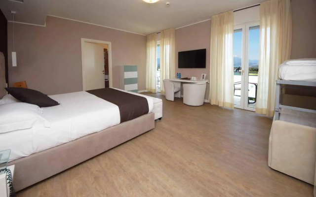 Hotel Clarin 14 by Dori