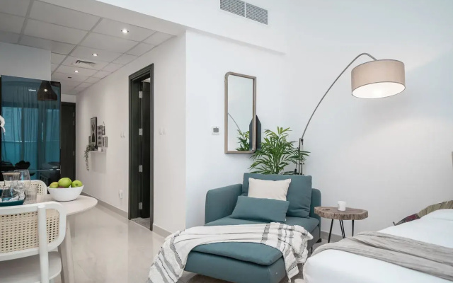 Beautiful Apt. Business Bay Floor 21