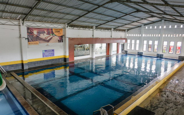 Townhouse OAK Series Style Hotel Jember