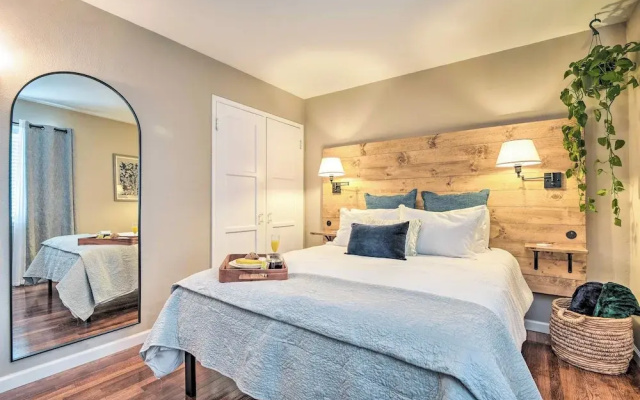 1 Mi to Dtwn Burbank: Mod Gem w/ Private Yard
