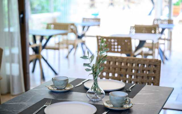 Elisso Hotel