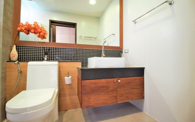 309 10m to the Beach Rooftop Pool Gym Wi-fi Kitchen