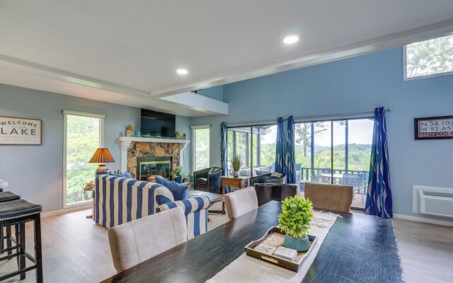 Lake-view Margaritaville Retreat w/ Screened Porch