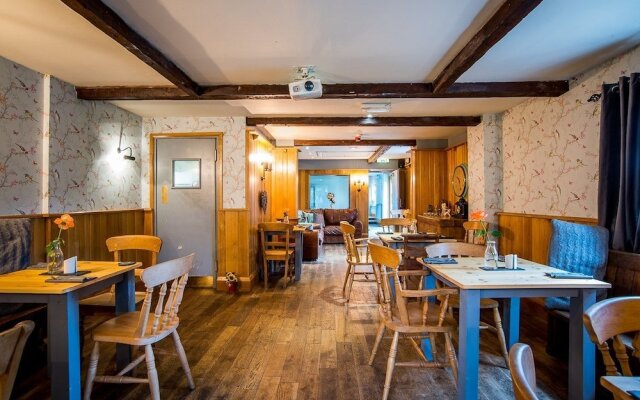 Unicorn Inn