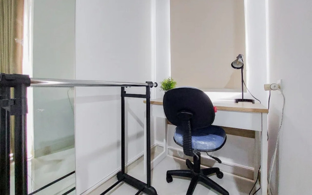 Good Deal and Comfy Studio Apartment at Springwood Residence